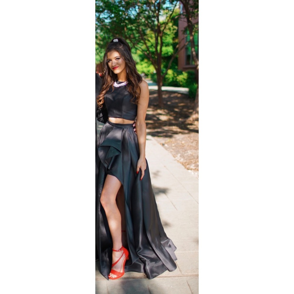 Sherri Hill Prom Dress